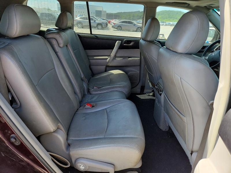 Photo 11 from auction – 2011 TOYOTA HIGHLANDER with VIN 5TDZK3EH7BS036463