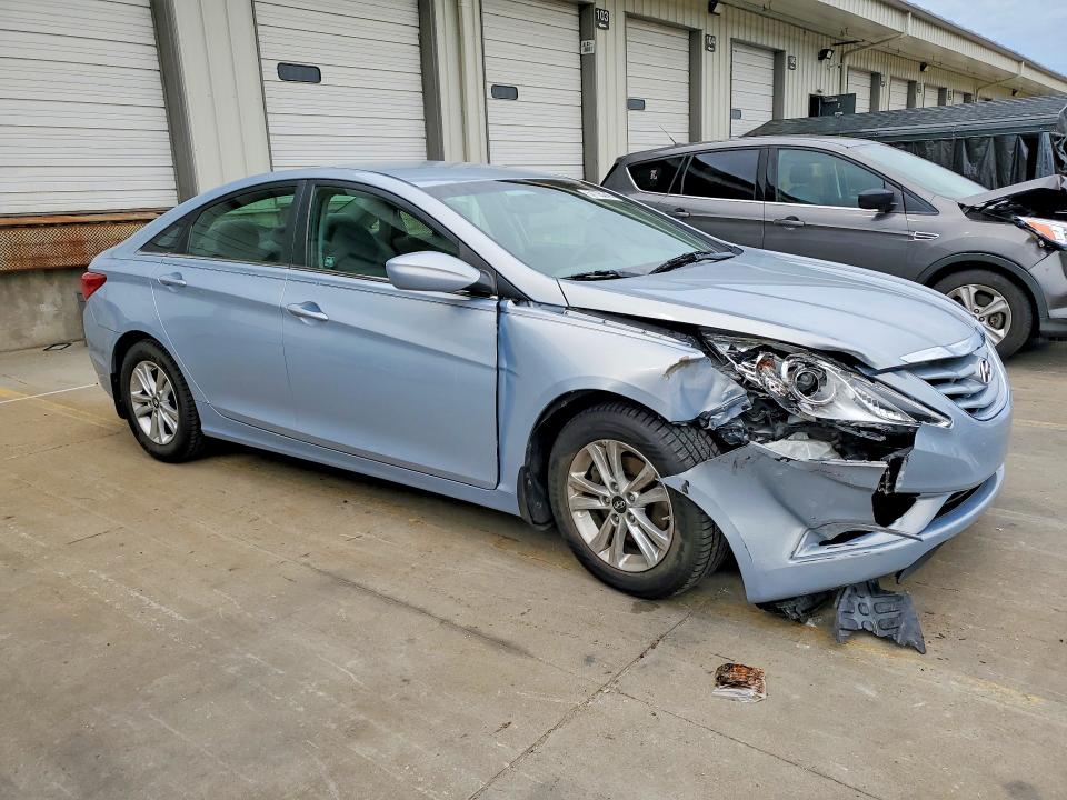 Photo 4 from auction – 2013 HYUNDAI SONATA with VIN 5NPEB4AC2DH587164