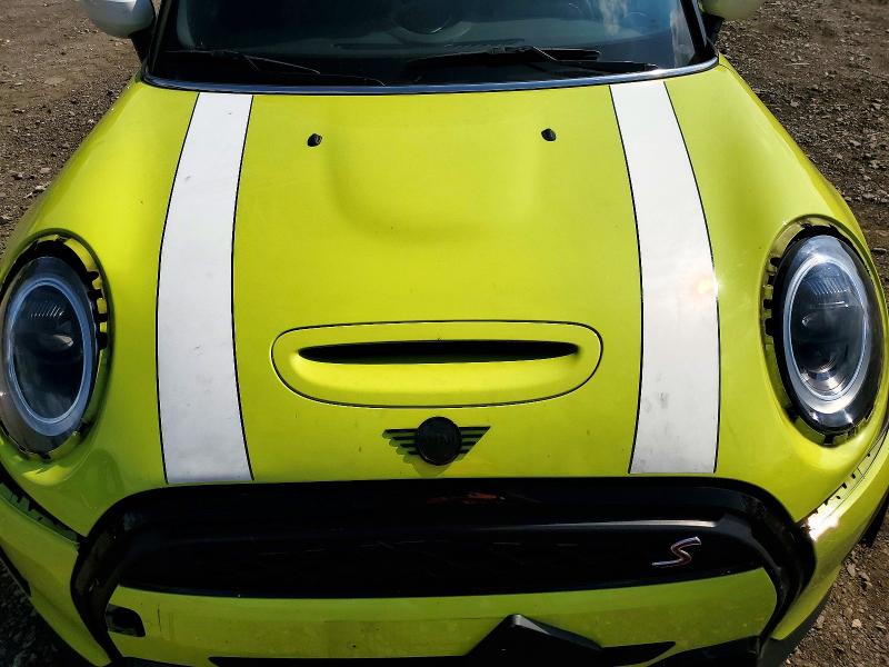 Photo 11 from auction – 2024 MINI COOPER with VIN WMW53DK01R2V44863