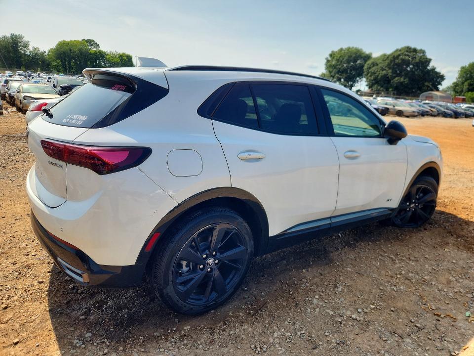 Photo 3 from auction – 2024 BUICK ENVISION with VIN LRBFZPE46RD048580