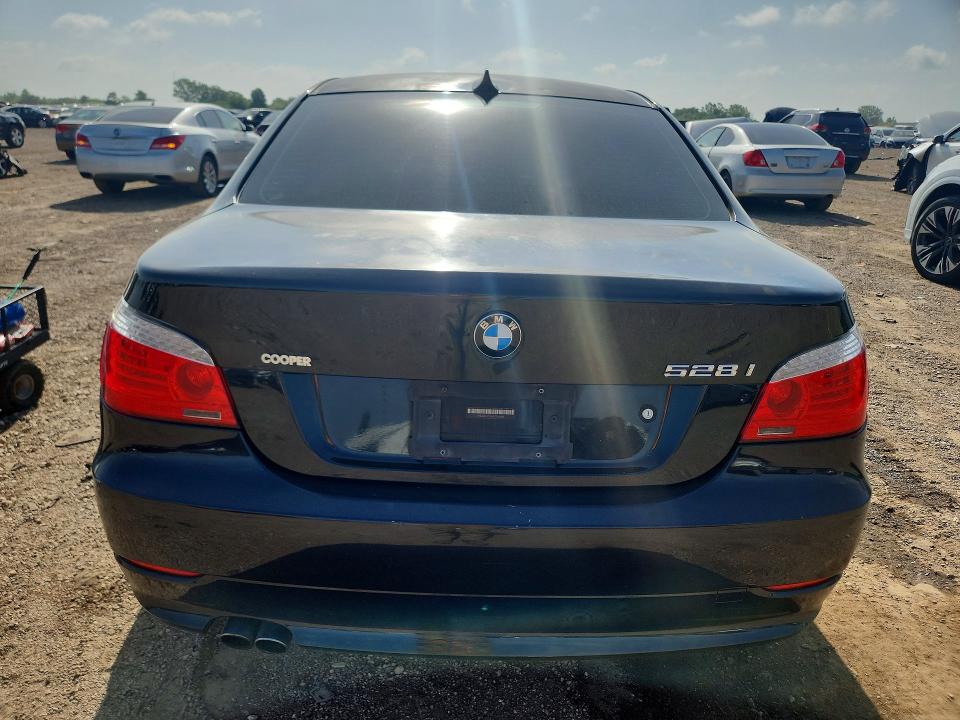 Foto 6 de la subasta – 2010 BMW 528 con VIN WBANV1C59AC156880