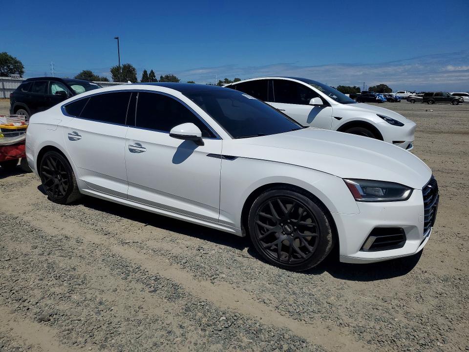 Photo 4 from auction – 2019 AUDI A5 with VIN WAUANCF5XKA059139