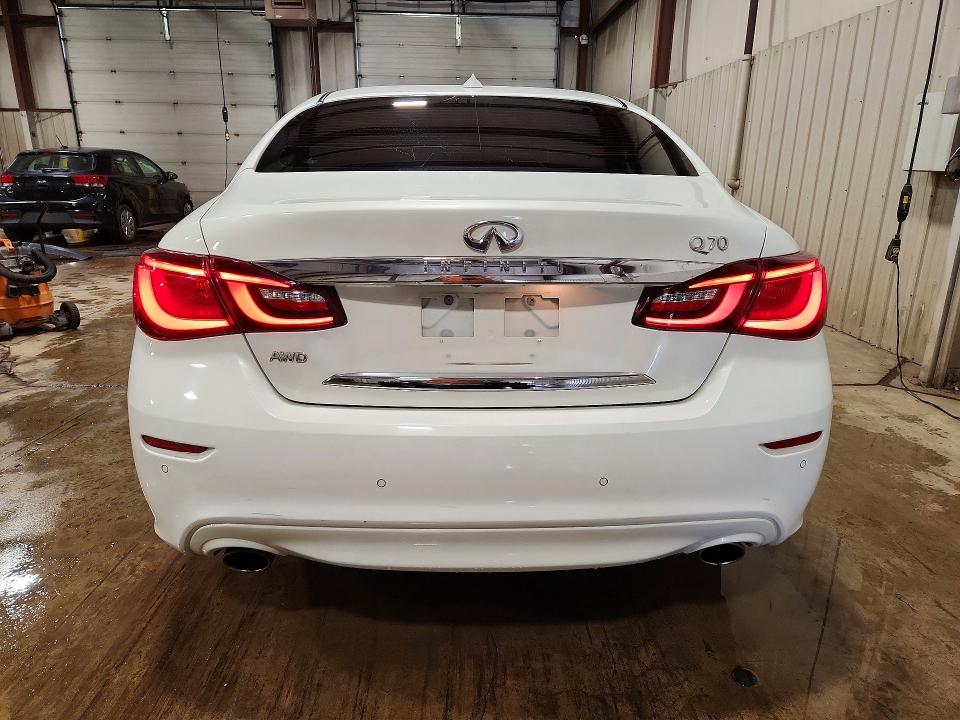 Photo 6 from auction – 2015 INFINITI Q70 with VIN JN1BY1AR3FM560779