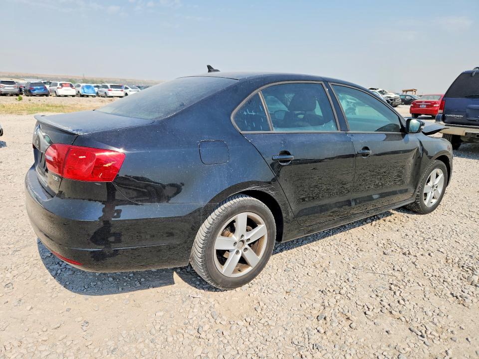Photo 3 from auction – 2012 VOLKSWAGEN JETTA with VIN 3VW3L7AJ7CM380778