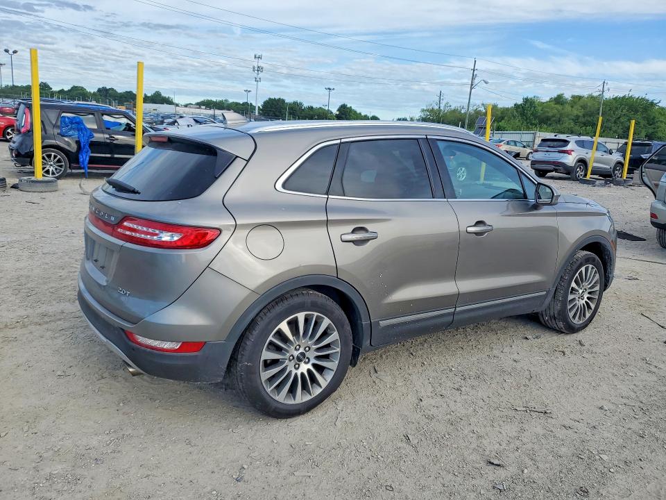 Photo 3 from auction – 2017 LINCOLN MKC with VIN 5LMCJ3C94HUL07674
