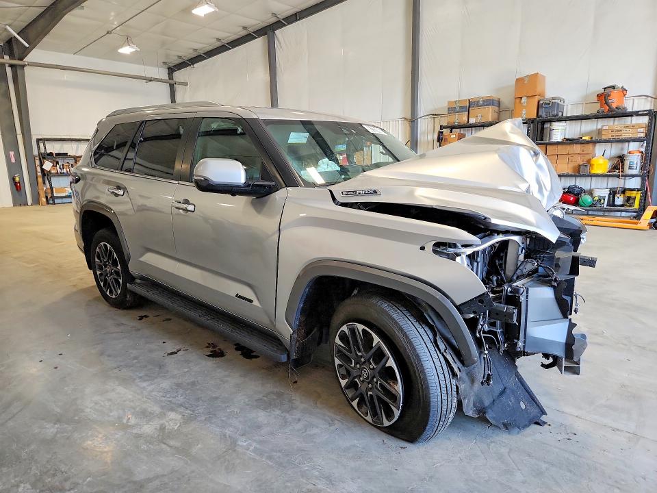 Zdjęcie 4 z aukcji – 2025 TOYOTA SEQUOIA z VIN 7SVAAAAA7SX004030
