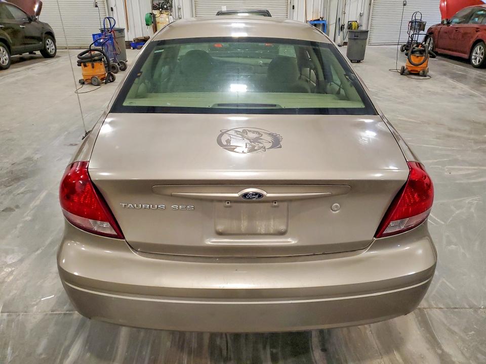 Photo 6 from auction – 2004 FORD TAURUS with VIN 1FAFP55S54G147639