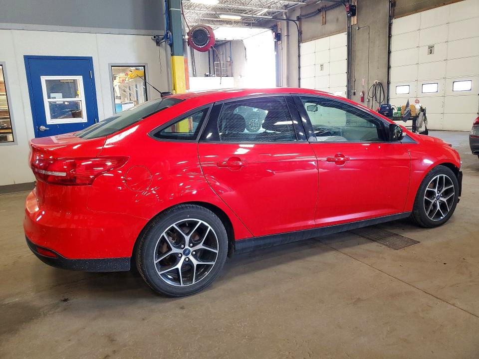 Photo 3 from auction – 2017 FORD FOCUS with VIN 1FADP3H21HL249248