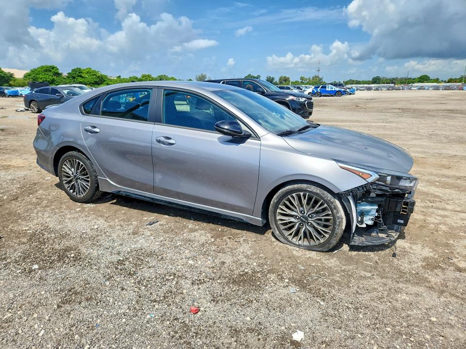 Photo 4 from auction – 2023 KIA FORTE with VIN 3KPF54AD4PE665828