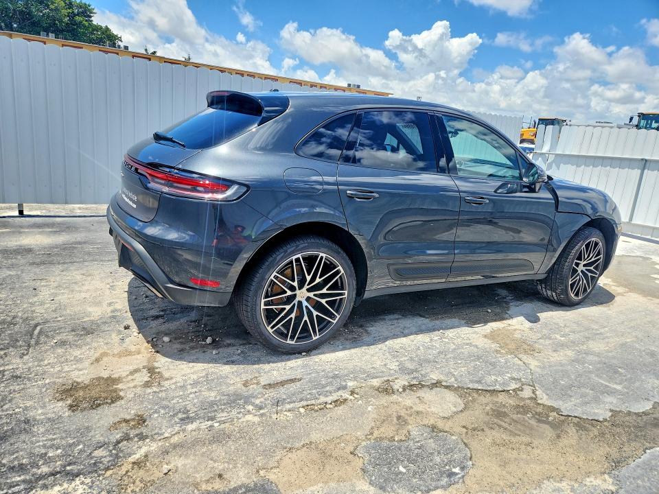 Photo 3 from auction – 2026 PORSCHE MACAN with VIN WP1AA2A52TLB09455