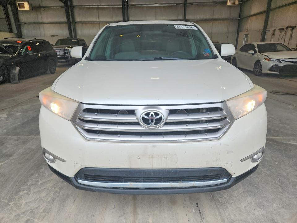 Photo 5 from auction – 2012 TOYOTA HIGHLANDER with VIN 5TDZA3EH9CS026179