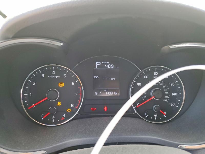 Photo 9 from auction – 2018 KIA FORTE with VIN 3KPFK4A71JE212728