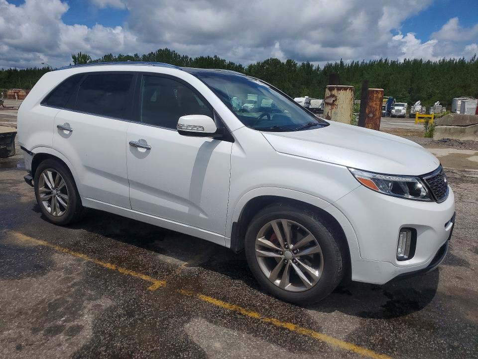 Photo 4 from auction – 2014 KIA SORENTO with VIN 5XYKW4A75EG437455