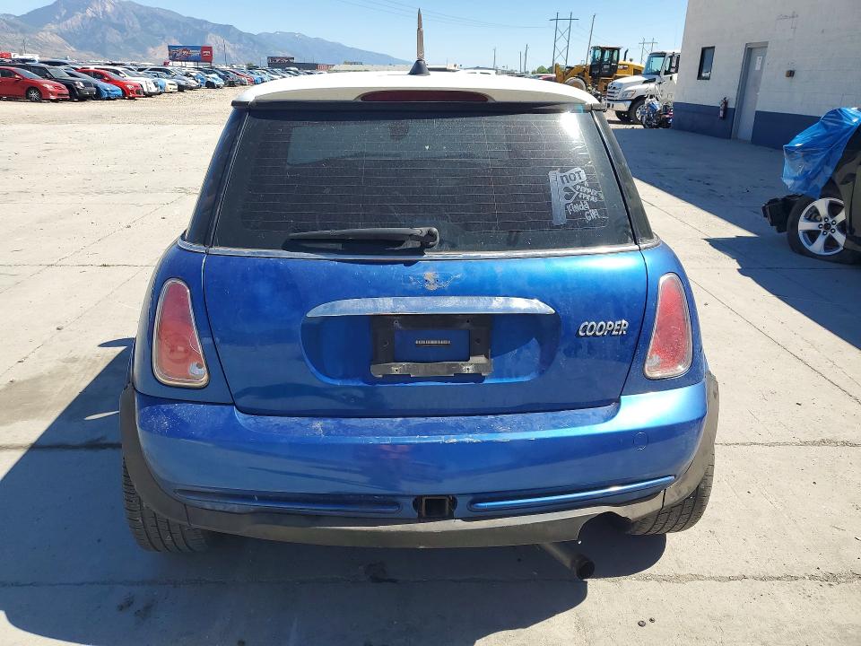 Photo 6 from auction – 2006 MINI COOPER with VIN WMWRC33596TK73207