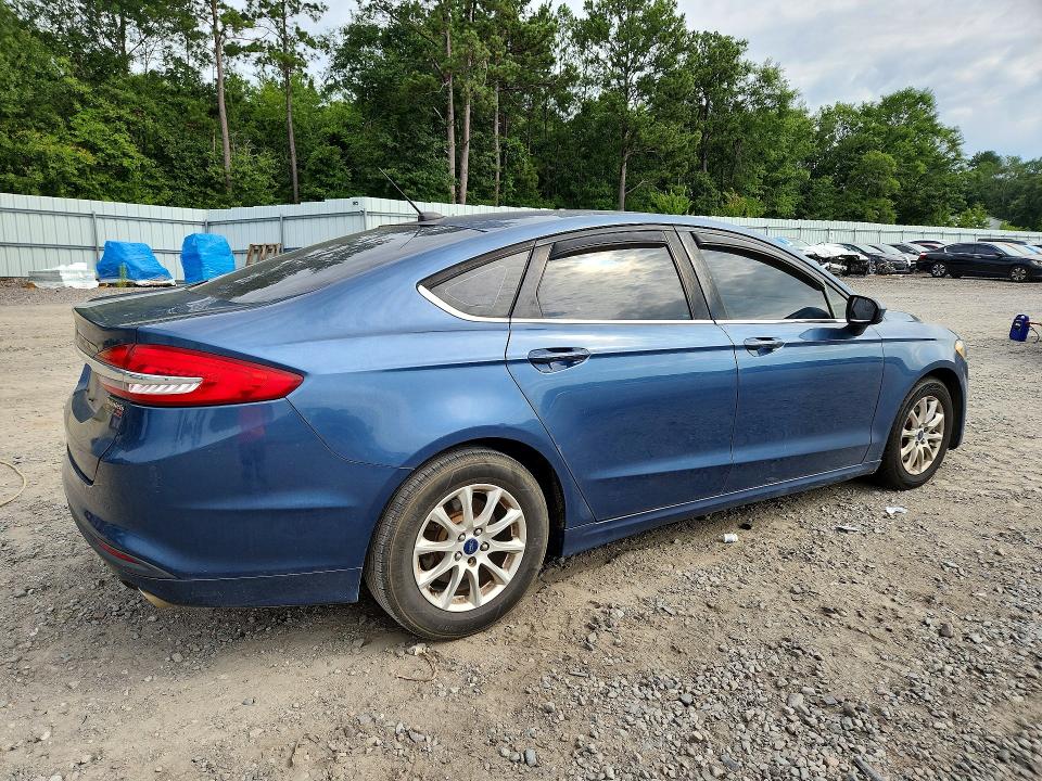 Photo 3 from auction – 2018 FORD FUSION with VIN 3FA6P0G71JR107445