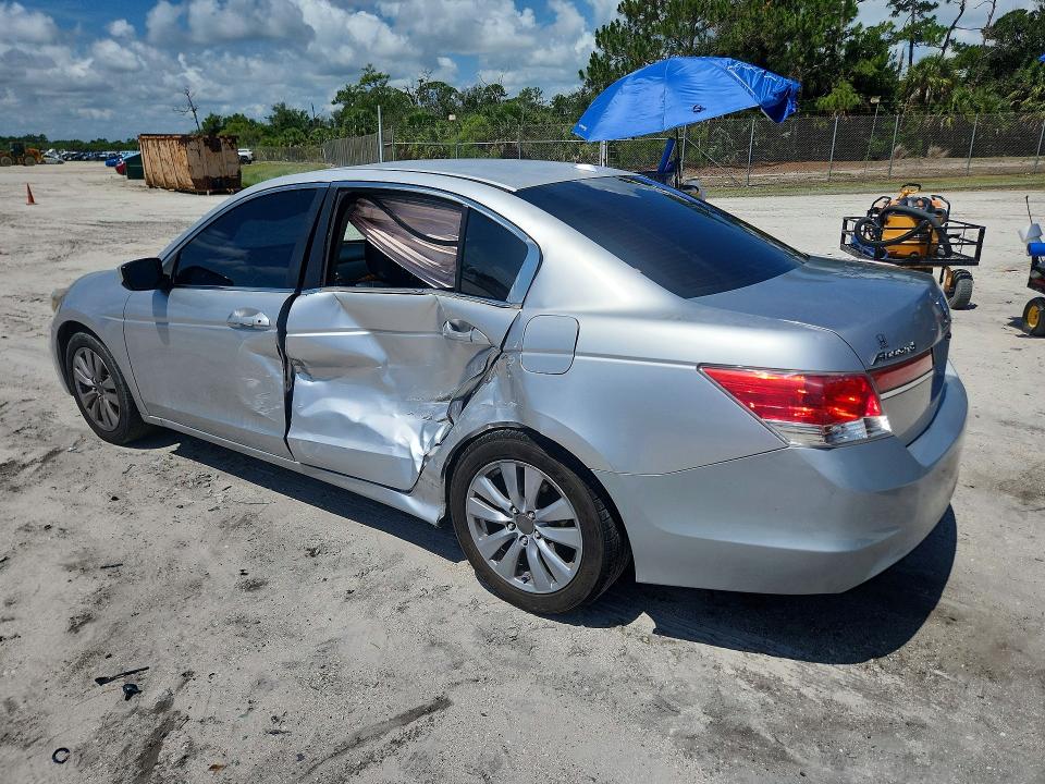 Photo 2 from auction – 2011 HONDA ACCORD with VIN 1HGCP2F87BA039300