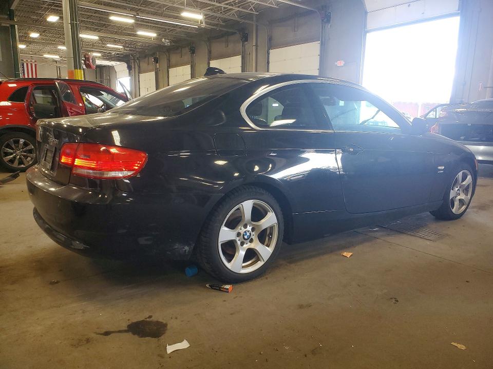 صورة رقم 3 من المزاد - 2010 BMW 328 مع VIN WBAWV5C59AP098712