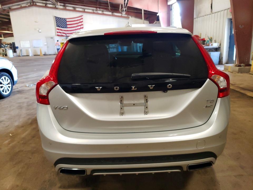 Photo 6 from auction – 2018 VOLVO V60CC with VIN YV440MWK3J2057636