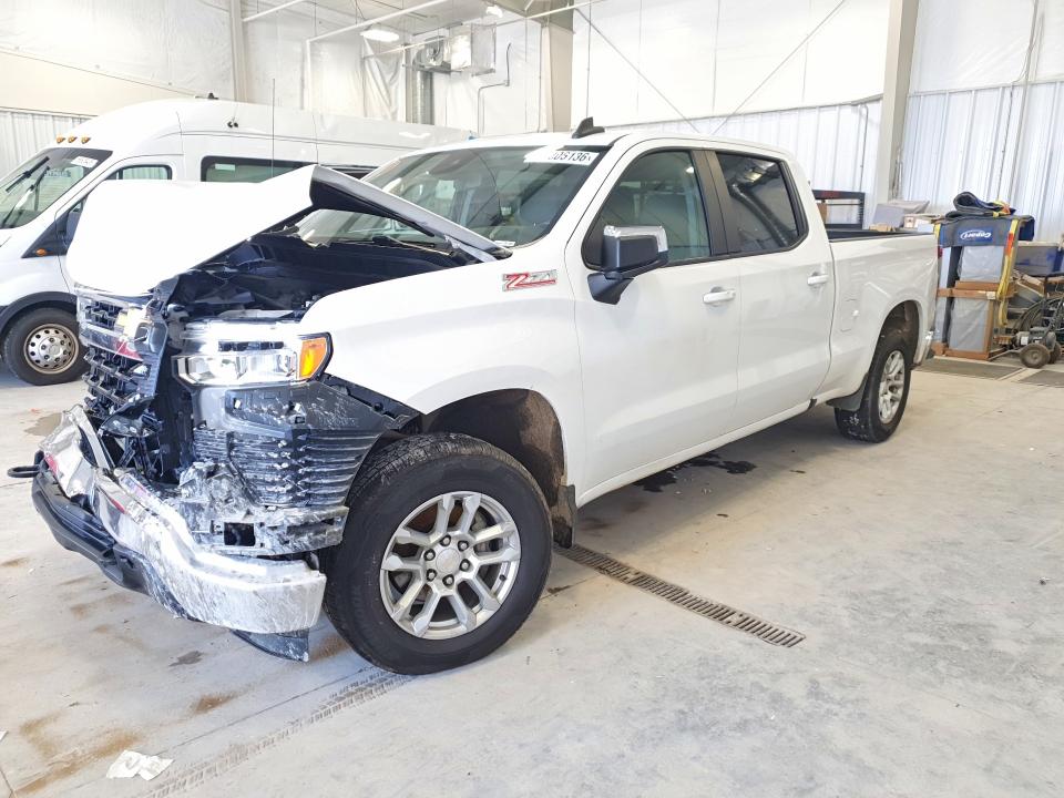 CHEVROLET SILVERADO 2023 with VIN 1GCUDDE87PZ134764 - Photo from auction
