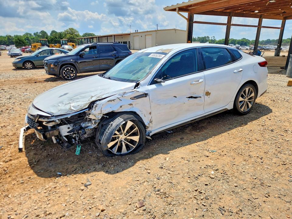 KIA OPTIMA 2019 with VIN 5XXGT4L39KG287052 - Photo from auction