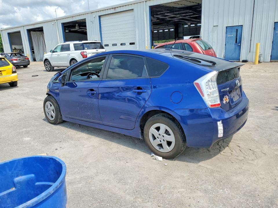 Photo 2 from auction – 2011 TOYOTA PRIUS with VIN JTDKN3DU1B5306445
