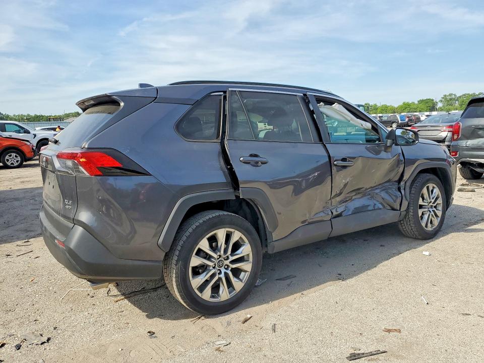 Photo 3 from auction – 2020 TOYOTA RAV4 with VIN 2T3A1RFV5LW110633