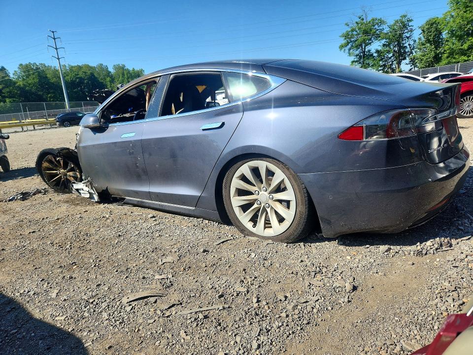 Photo 2 from auction – 2016 TESLA MODEL S with VIN 5YJSA1E27GF139432