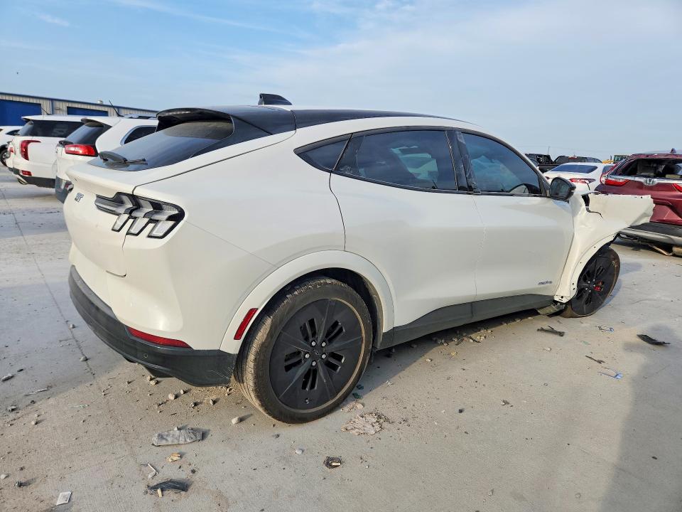 Photo 3 from auction – 2025 FORD MUSTANG MACH-E with VIN 3FMTK4SX0SMA55133