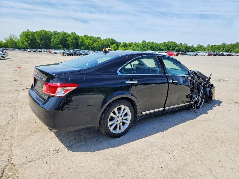 Photo 3 from auction – 2010 LEXUS ES with VIN JTHBK1EG1A2346111