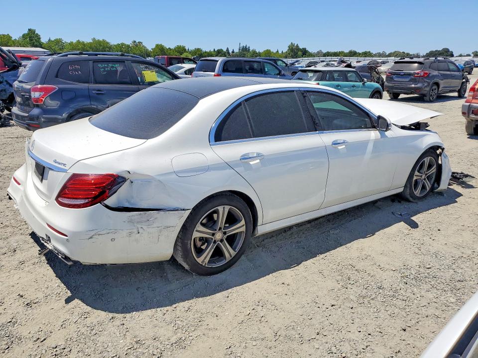 Photo 3 from auction – 2017 MERCEDES-BENZ E with VIN WDDZF4KB6HA185226