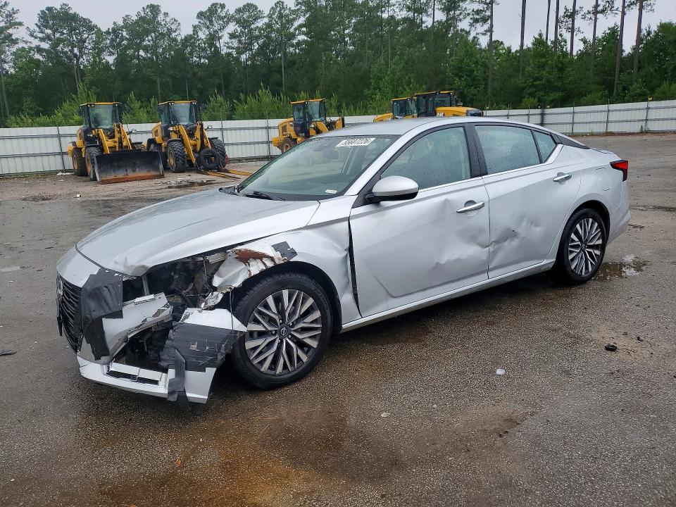 NISSAN ALTIMA 2023 with VIN 1N4BL4DV9PN364689 - Photo from auction