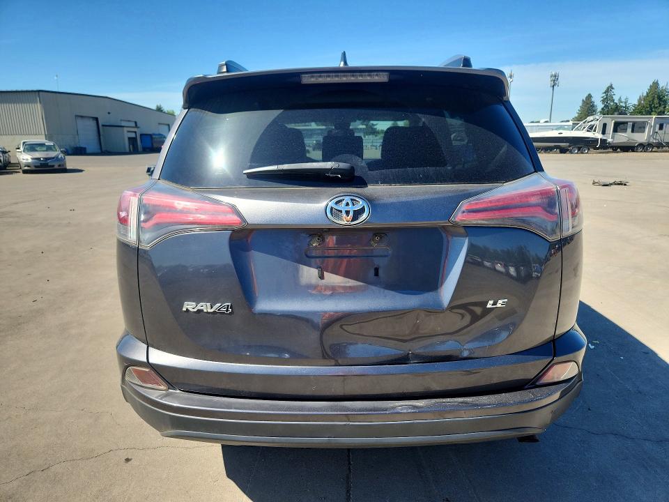 Photo 6 from auction – 2017 TOYOTA RAV4 with VIN JTMZFREVXHJ710060