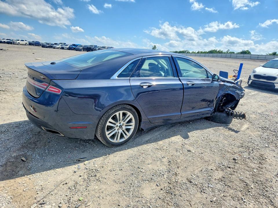 Photo 3 from auction – 2014 LINCOLN MKZ with VIN 3LN6L2GK4ER828219