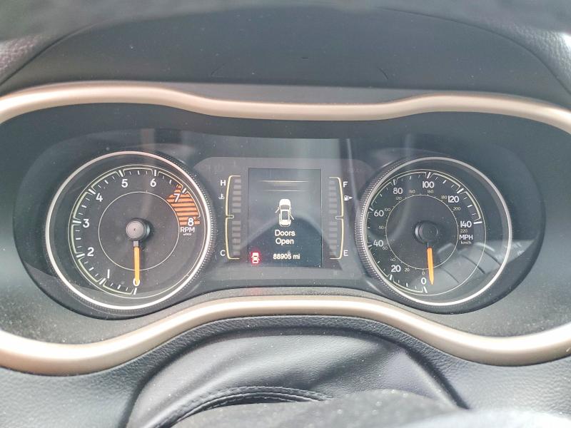 Photo 9 from auction – 2017 JEEP CHEROKEE with VIN 1C4PJMCS4HW651902