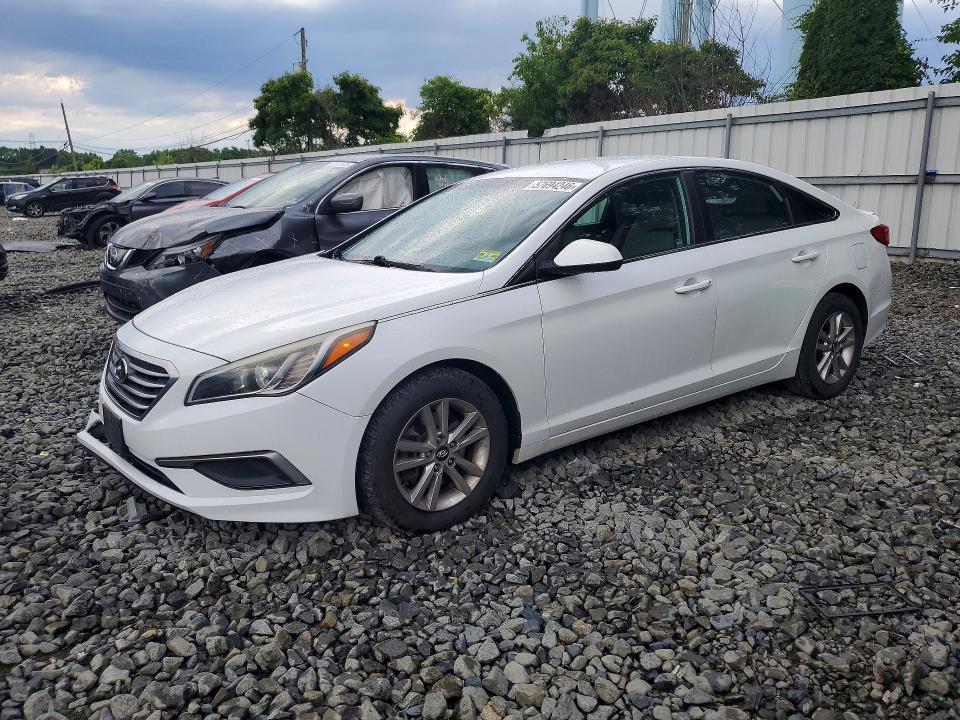HYUNDAI SONATA 2016 with VIN 5NPE24AF7GH404016 - Photo from auction