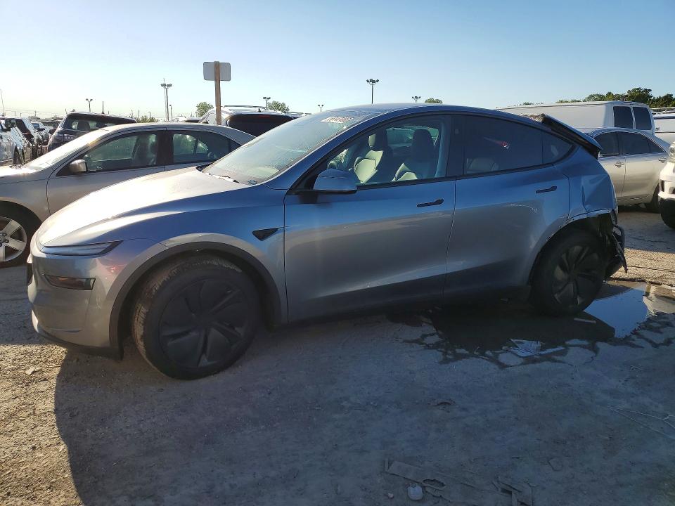 TESLA MODEL Y 2026 with VIN 7SAYGDEE8TF569617 - Photo from auction