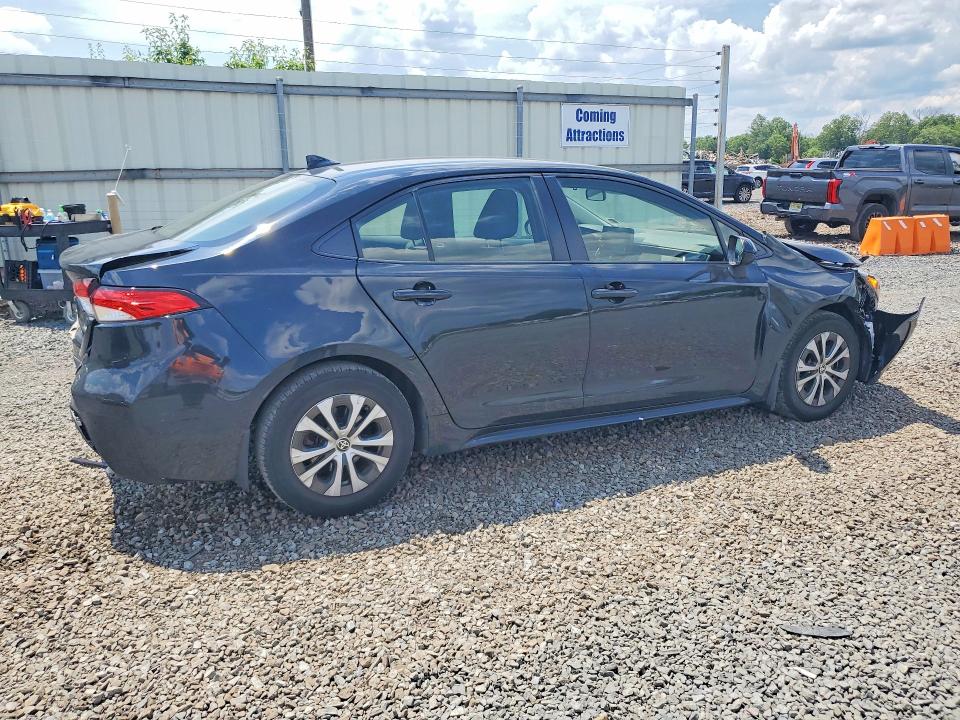 Photo 3 from auction – 2022 TOYOTA COROLLA with VIN JTDEAMDE7NJ047012