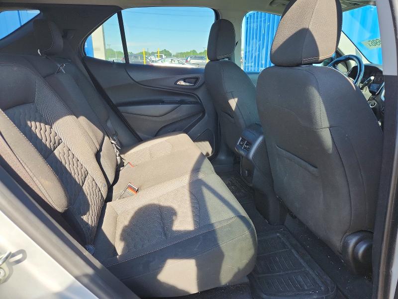 Photo 11 from auction – 2018 CHEVROLET EQUINOX with VIN 2GNAXJEV5J6341808