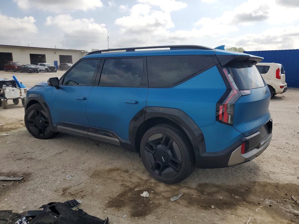 Photo 2 from auction – 2024 KIA EV9 with VIN KNDAEFS53R6020058