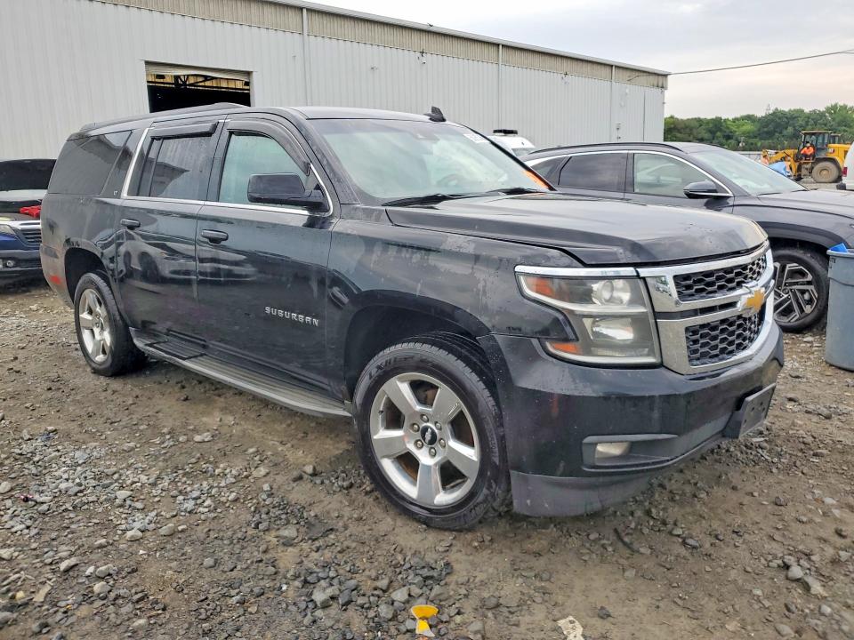 Photo 4 from auction – 2016 CHEVROLET SUBURBAN with VIN 1GNSKHKCXGR174339