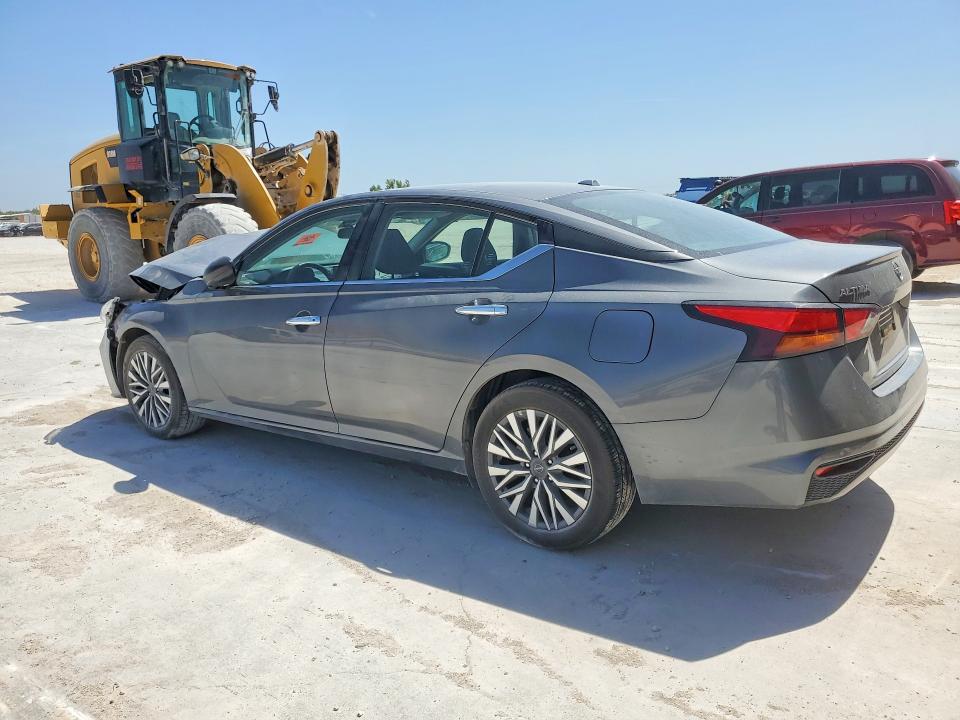 Photo 2 from auction – 2025 NISSAN ALTIMA with VIN 1N4BL4DV5SN340334