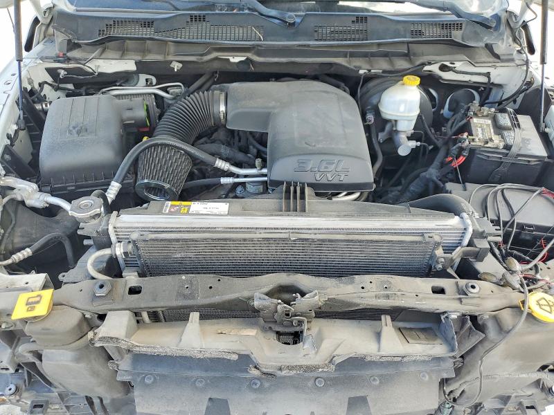 Photo 11 from auction – 2016 RAM 1500 with VIN 3C6JR6AG4GG183523