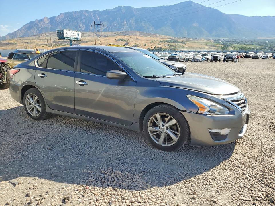 Photo 4 from auction – 2014 NISSAN ALTIMA with VIN 1N4AL3AP4EC165652
