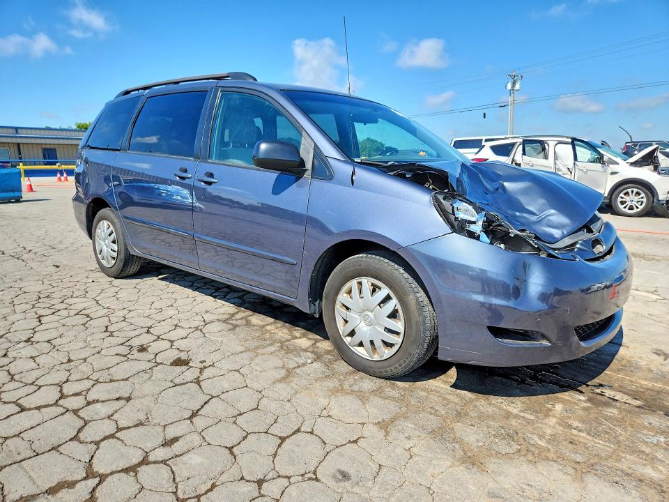 Photo 4 from auction – 2009 TOYOTA SIENNA with VIN 5TDZK23CX9S257535