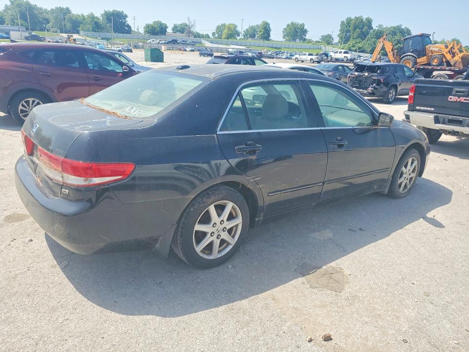 Снимка 3 от търг – 2004 HONDA ACCORD с VIN 1HGCM66514A062404