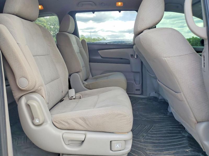 Photo 11 from auction – 2015 HONDA ODYSSEY with VIN 5FNRL5H47FB059575