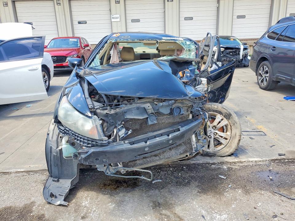 Photo 5 from auction – 2012 HONDA ACCORD with VIN 1HGCP2F40CA033126