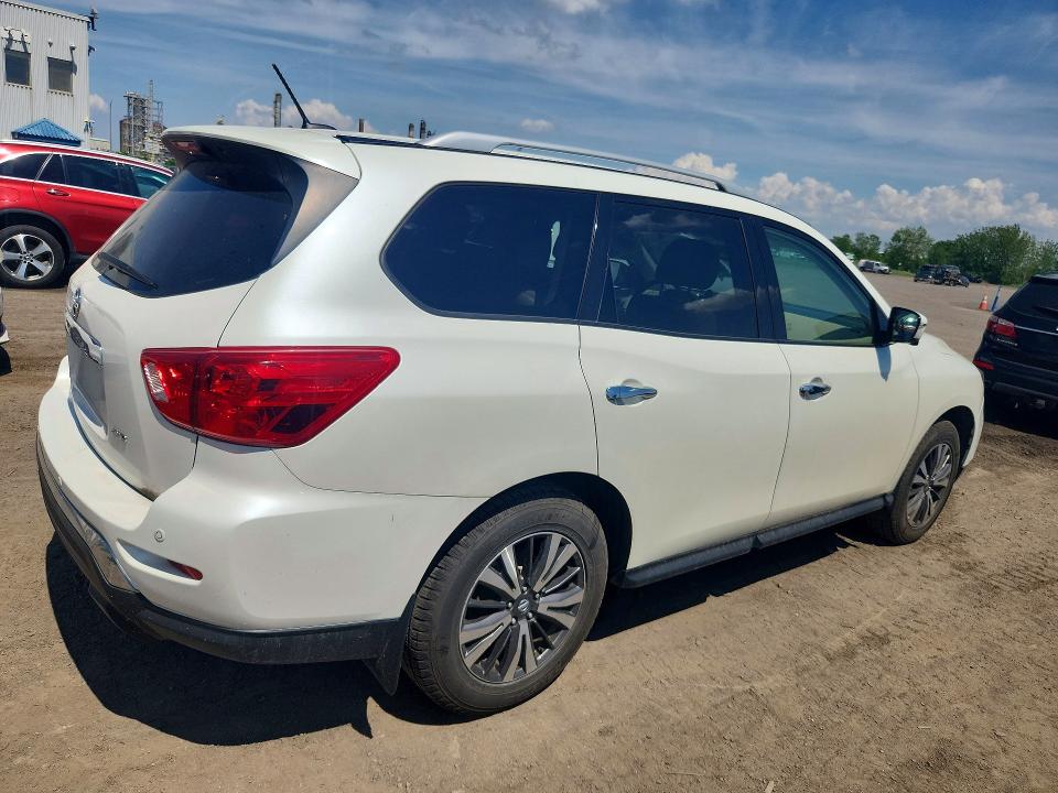 Photo 3 from auction – 2017 NISSAN PATHFINDER with VIN 5N1DR2MM8HC906130