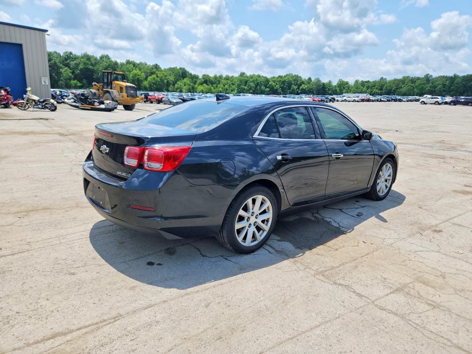 Photo 3 from auction – 2015 CHEVROLET MALIBU with VIN 1G11D5SL5FF199946