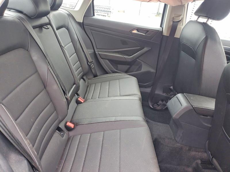 Photo 10 from auction – 2024 VOLKSWAGEN JETTA with VIN 3VW7M7BU5RM026547
